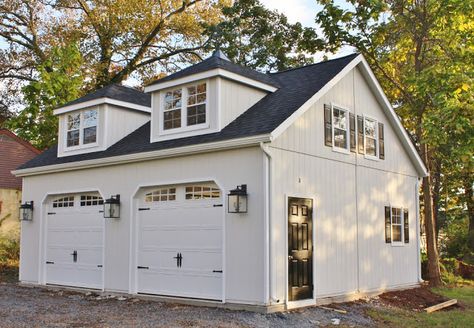 This gorgeous carriage house was built by a group of Amish carpenters. It definitely beats most of the plain garages folks have these days! Pre Fab Garage With Apartment, Cottage Carriage House, Modular Garage With Apartment, Prefab Garages, Garage Apartment Plan, Plan Garage, Carriage House Garage, Carriage House Plans, Garage Addition