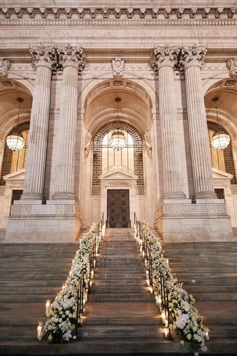 Library Wedding Reception, New York Public Library Wedding, Luxury Reception, Public Library Wedding, St Patrick's Cathedral, New York Wedding Venues, White Veil, Library Wedding, Field Museum