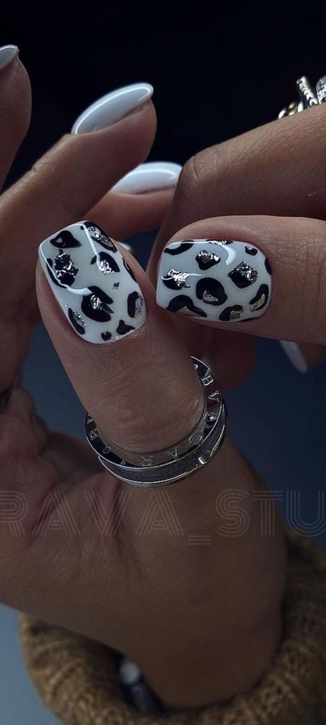 Cow Print Nails With Glitter, Jelly Roll Concert Nails, Black Nails With Leopard Design, Manicure 2024 Trends, Nail Designs Leopard, Minimal Nail Ideas, White Leopard Nails, Girly Nail Designs, Biker Nails