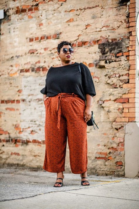 Plus Street Style, Elevated Casual Outfit Plus Size, Plus Size Matching Sets, Plus Size Autumn Outfits 2022, Fun Plus Size Outfits, Kinfolk Fashion, Plus Business Casual Outfits, Plus Size Pants Outfits, Outfit Ideas Plus Size Casual