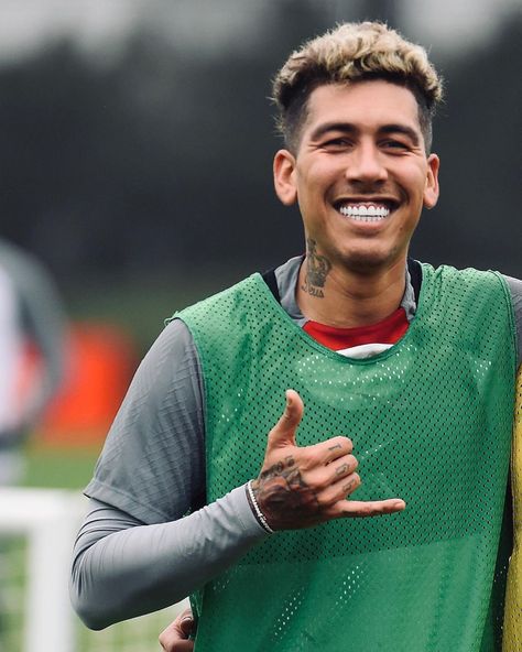 Football Matching Pfp, Bobby Firmino, Ynwa Liverpool, Wallpaper Football, Fc Liverpool, Football Match, Icon Pfp, Liverpool Fc, Football Soccer