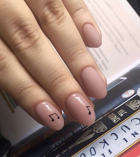 Music Notes Nails Design, Nails With Music Notes Art, Music Notes Nail Art, Music Nails Design Simple, Music Theme Nails, Music Notes Nails, Musical Nails Design, Music Nail Art Designs, Music Nail Designs