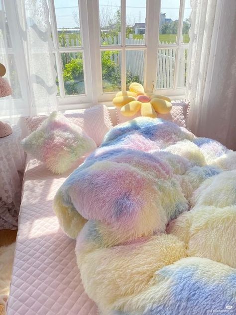 La vie est belle on X: "https://t.co/Sfpmdiwadg" / X Kawaii Blanket, Discord Kitten, Pastel Gradient, Ur Mom, Korean Japanese, Pastel Room, Bedding Duvet, Aesthetic Minimalist, غرفة ملابس