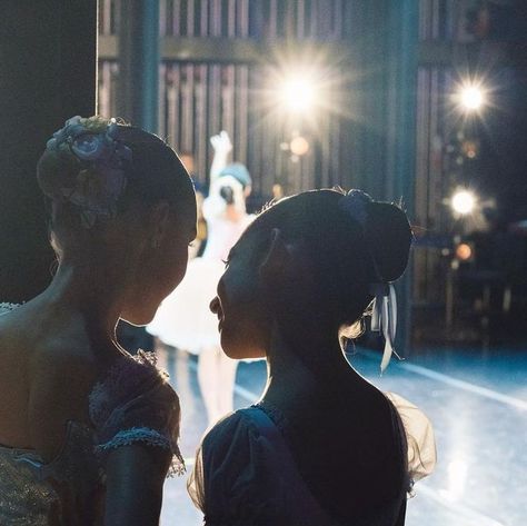 Youth America Grand Prix on Instagram: "Enjoy these magical backstage moments from Day 2 of the #yagp2023finals taken by the incredible @darianvolkova! 📸 So much inspiration and talent from all over the world, and we are just getting started! 🤩✨❤️ . . . #ballet #balletdancers #ballerinasofig #backstagemoments #yagp #yagp2023 #loveballet #inspiration #balletmoment #worldwideballet" Awards Aesthetic, Yagp Ballet, Ballet Mom, Christmas Shows, Ballet Photography, En Pointe, Dance Photos, Ballet Dancers, Getting Started