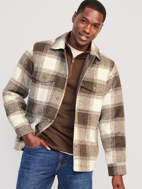 spread collar long sleeves buttoned cuffs full-button front button-flap chest pockets relaxed fit hits below waist model is approximately 6'1" and wears a size m Mens Flannel, Military Boots, Mens Plaid, Of Model, Men Shirt Style, Silver Buttons, Classic Shirt, Jack Jones, Flannel Shirt