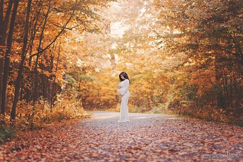 Autumn Maternity Shoot Fall Pictures, Maternity Photos With Iphone, Fall Foliage Maternity Shoot, Pregnancy Photos Autumn, October Maternity Pictures, Autumn Pregnancy Photoshoot, November Maternity Photoshoot, Fall Maternity Shoot, Maternity Photography Fall