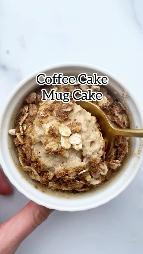 avocado_skillet on Instagram: Coffee cake mug cake 🧁 I was conflicted on weather or not this would be considered baked oats or a mug cake but I ate it for a dessert so… Oats Mug Cake, Coffee Cake Mug Cake, Oat Mug Cake, Avocado Skillet, Cake Mug, Single Serve Desserts, Instagram Coffee, Baked Oats, Mug Cake