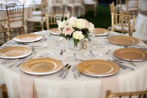 Gold Charger Wedding, Gold Chargers Wedding, Wedding Table Placement, Reception Buffet, Gold Place Setting, Gold Charger Plate, Gold Chargers, Yacht Club Wedding, Elizabeth Anne