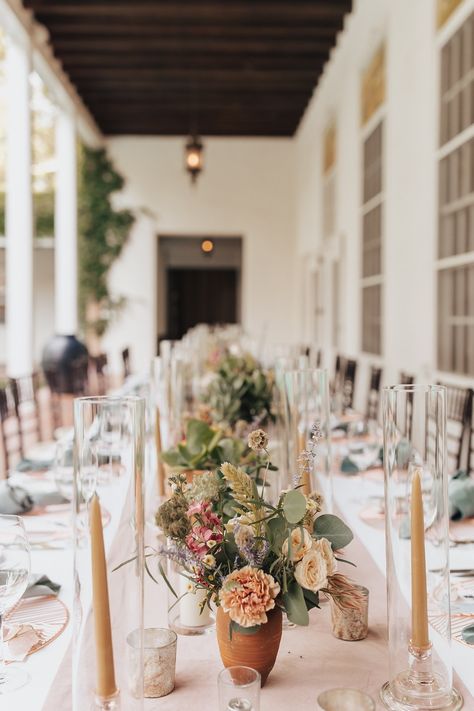 Wedding Table Setting | Wedding Florals | Summer Wedding Florals | Reception | Wedding Reception | Intimate Wedding Reception | Summer Wedding Reception | Summer Wedding | Wedding | Elopement | Intimate Wedding | Los Poblanos | Los Poblanos Wedding | Los Poblanos Elopememt | Lavender Farm | Lavender Farm Wedding | Lavender Field Wedding | Lavender Field Elopement | New Mexico | New Mexico Wedding | Santa Fe Wedding | Taos Wedding | Southwest Wedding | Albuquerque Wedding | Real Wedding Southwest Wedding Flowers, All White Mexican Wedding, Minimalist Mexican Wedding, Mexican Garden Wedding, Modern Mexican Wedding Aesthetic, Mexican Wedding Flowers, Mexican Wedding Aesthetic, Hacienda Wedding Decor, Rancho Wedding Mexican