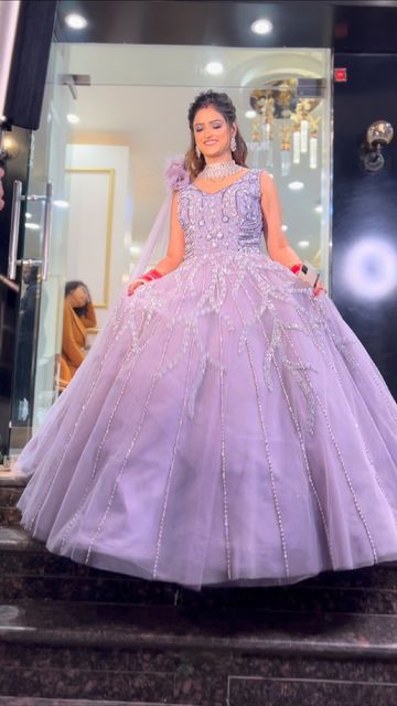 Purple Gown Design, Gowns Dresses For Engagement, Gown Designs Indian Wedding Dresses, Gown For Engagement Bride, One Piece Dress For Wedding, Party Wear Gaun, Gawon Dress Beautiful, Lavender Gown Indian, Lavender Colour Gown