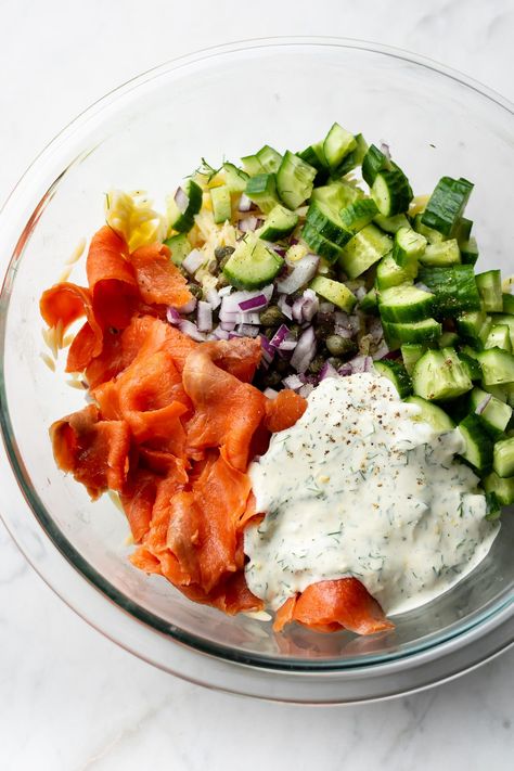 Smoked salmon, orzo, cucumber, red onions, capers, and a tangy lemon dill dressing make this the best cold smoked salmon pasta salad! Salmon Pasta Salad Recipes, Salmon Orzo, Lemon Dill Dressing, Salmon Pasta Salad, Creamy Lemon Dressing, Best Summer Recipes, Cold Smoked Salmon, Pasta Salad Salmon, Smoked Salmon Pasta