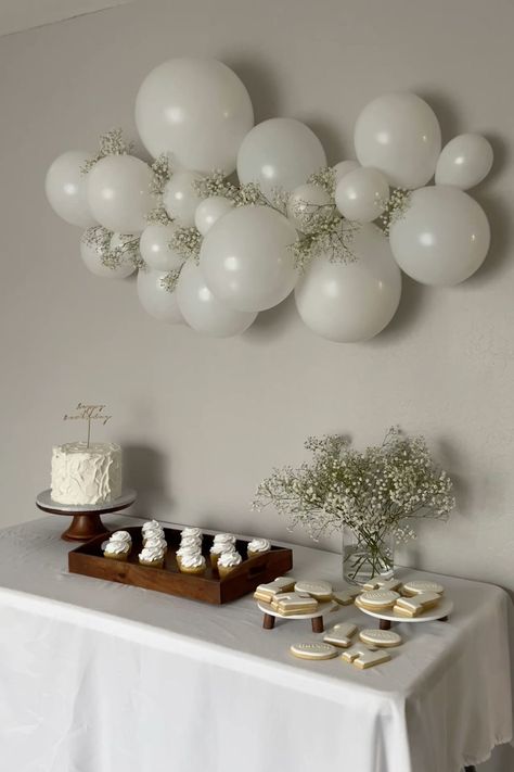 Classy Birthday Party, حفل توديع العزوبية, Simple Birthday Party, Idee Babyshower, Decoration Evenementielle, Simple Birthday Decorations, Kraf Diy, Birthday Photoshoot, Diy Birthday