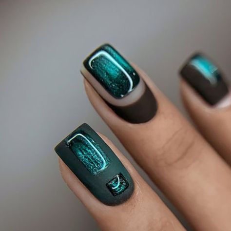 30 Stunning Cat Eye Nails To Try in (2022) - The Trend Spotter Cat Eye Nail Ideas, Cat Eye Nail Designs, Fall Cat, Eye Trends, Cat Eye Nail, Chic Manicure, The Trend Spotter, Mens Nails, Cat Eye Gel Polish