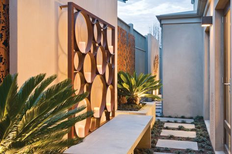 'Lifestyle' Feature Panels - Contemporary - Garden - Melbourne - by Entanglements | Houzz UK Small Garden Trellis, Luxury Landscape, Metal Trellis, Ivy Vine, Corten Steel, Garden Trellis, Climbing Plants, Living Wall, Circle Design