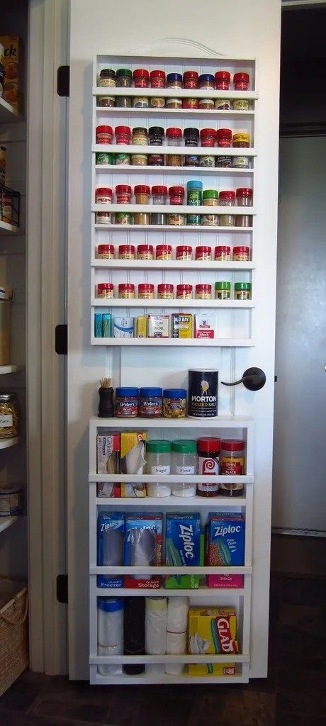 DIY Pantry Spice Rack | Home Staging In Bloomington Illinois Pantry Door Storage, Pantry Door Organizer, Door Spice Rack, Diy Spice Rack, Diy Pantry Organization, Small Pantry Organization, Cocina Diy, Diy Muebles Ideas, Organized Pantry