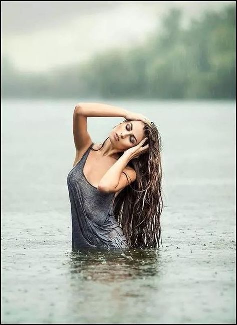 Lake Portrait, Lake Photoshoot, Bouidor Photography, Water Shoot, Wet Dress, Beach Model, Water Pictures, Nature Photoshoot, Lake Photography