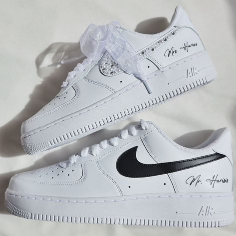 Air Force 1 Black Swoosh, Men Air Force 1, Wedding Tennis Shoes, Wedding Sneakers For Bride, Groom Wedding Shoes, Bride Sneakers, Reception Shoes, Dark Wedding Theme, Husband To Be