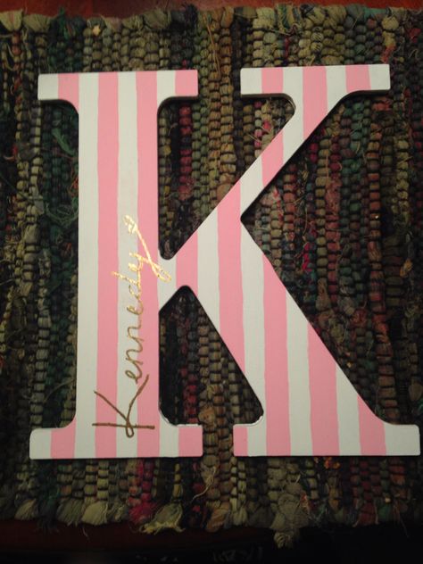 Wooden Initial Letters Diy, Initial Painting Ideas, Painting Initials Letters Diy, Sorority Letters Painted Wooden Easy, Wood Letter Painting Ideas Initials, Painted Initial Letters, Painted Sorority Letters Wooden, Painted Letter Ideas, Letter Painting Ideas Wooden Aesthetic