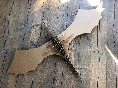 Diy Cardboard Dragon, Wings Cardboard, D&d Decor, Cardboard Dragon, Dragon Bedroom, Castle Vbs, Harry Potter Dragon, Make A Dragon, Board Crafts