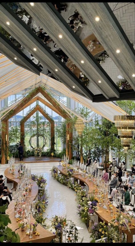 بيوت ملكية, Wedding Venues Indoor, Dream Wedding Decorations, Korean Wedding, Wedding Venue Decorations, Affordable Wedding Venues, Wedding Hall, Future Wedding Plans, Venue Decor