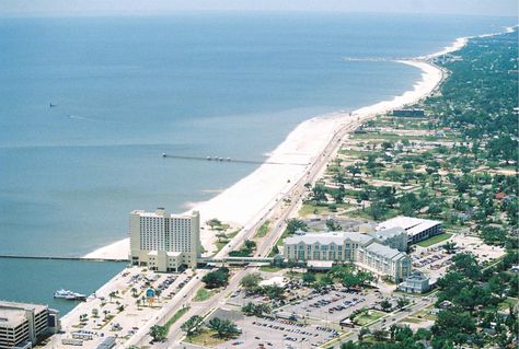 Small-Town Spotlight: Gulfport. http://www.seawaybusinesspark.com/ Mississippi Vacation, Ms Magazine, Gulfport Mississippi, Biloxi Mississippi, Gulfport Ms, Ocean Springs, Beach Vacay, Pretty Beach, Mortgage Lenders