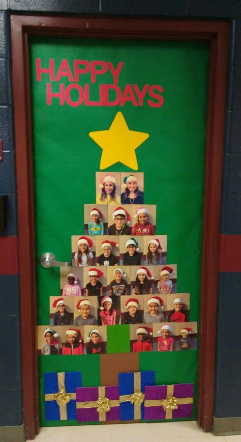 Door Decorations Classroom Christmas, Christmas Bulletin Boards, Classroom Christmas Decorations, Christmas Door Decorating Contest, Christmas Classroom Door, Nature Room, School Door Decorations, Door Decorating Contest, Classroom Doors