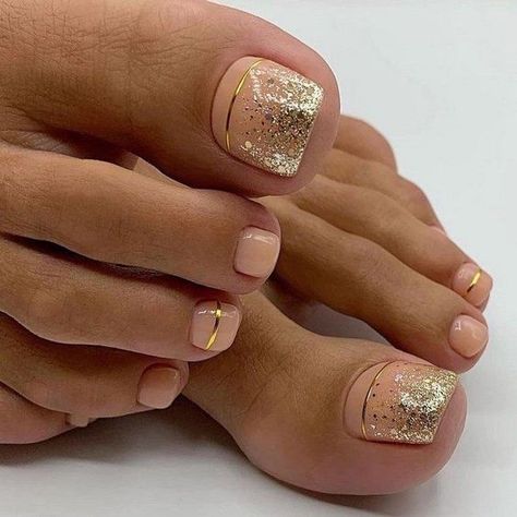 Top pedicure ideas for spring, summer, fall, and winter to try out. Browse these pedicure ideas and pedicure colors now! French Toe Nails, Pedicure Designs Toenails, Gel Toe Nails, Acrylic Toes, Acrylic Toe Nails, Toe Nail Color, Pretty Toe Nails, Nails Pretty, Cute Toe Nails