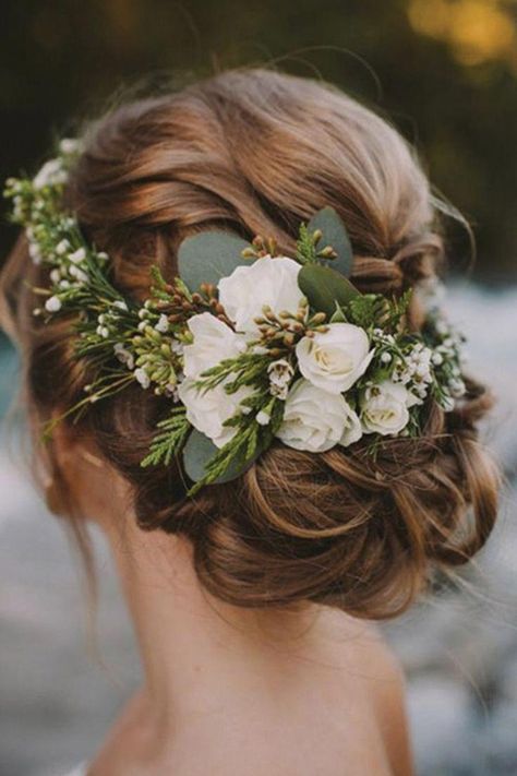 Flower crowns are a winning winter wedding hair accessory. #weddinghairupdos Short Hair Bride, Winter Wedding Hair, Flowers In Her Hair, Beautiful Wedding Flowers, Boda Mexicana, Hair Wreaths, Best Wedding Hairstyles, Wedding Hair Inspiration, Flower Crown Wedding