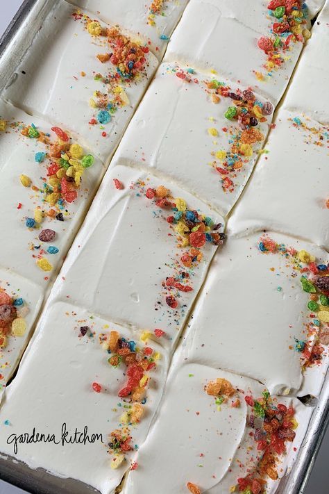 Fruity Pebble Tres Leches Cake, Fruity Pebble Tres Leches, Tres Leches Ideas, Fruity Pebbles Tres Leches Cake, Tres Leches Desserts, Fruity Pebble Desserts, Oreo Tres Leches Cake, Pistachio Tres Leches Cake, Backyard Food Ideas