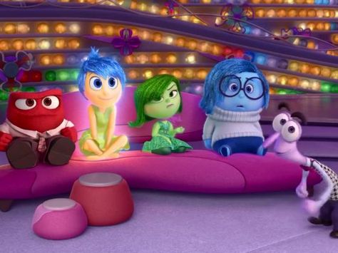 The little voices inside my head: Joy, Anger, Disgust, Sadness and Fear. "We will always love our girl, Snow Queen!" Joy Inside Out, Inside Out Emotions, Movie Inside Out, New Disney Movies, Walt Disney Characters, Disney Inside Out, Mindy Kaling, Pixar Movies, Disney Pins