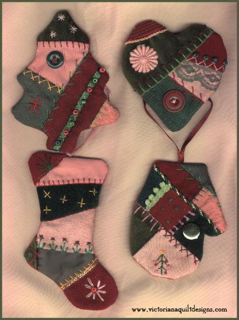 Crazy Quilt Ornaments Pattern.  http://www.victorianaquiltdesigns.com/VictorianaQuilters/PatternPage/CrazyQuiltOrnaments/CrazyQuiltOrnaments.htm #quilting Quilt Christmas Ornaments, Quilting Ornaments, Victorian Stockings, Quilt Ornaments, Diy Quilted Christmas Ornaments, Crazy Quilts Patterns, Quilt Christmas, Designs Printable, Christmas Quilting