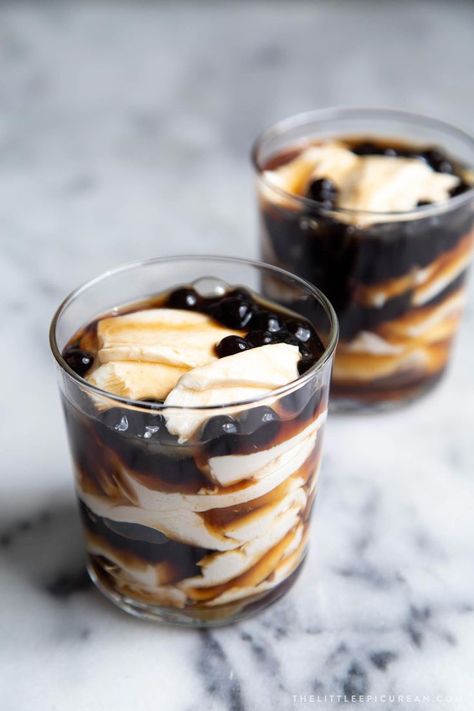 Taho. Filipino dessert consisting of silken tofu, arnibal, and tapioca pearls Taho Filipino, Sweet Tofu, Tofu Dessert, Filipino Dessert Recipes, Filipino Food Dessert, Dessert Summer, Filipino Desserts, Bake Dessert, Pinoy Food