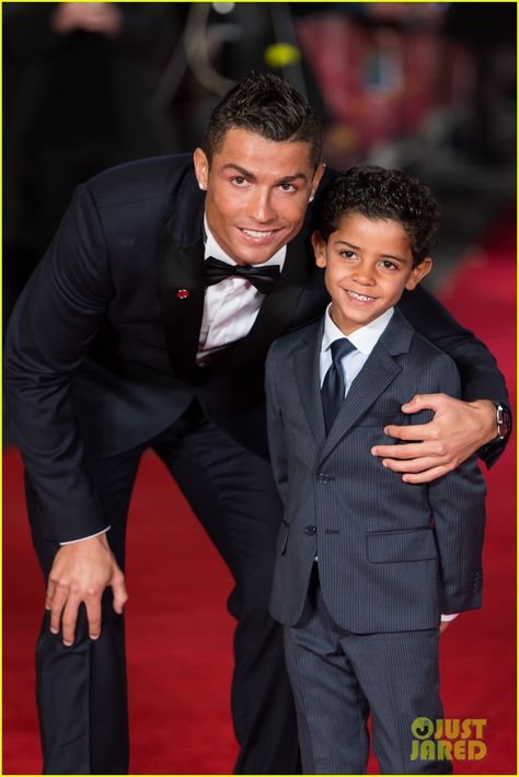 Christiano Renaldo, Cristiano Ronaldo Son, Jr Ronaldo, Cristiano Ronaldo Jr, Ronaldo Jr, Cr 7, Ronaldo Pictures, Cr7 Vs Messi, Cristiano Jr