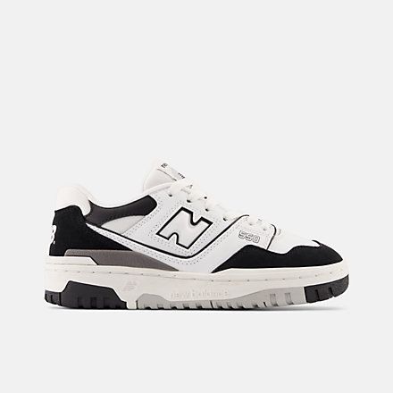 550 - New Balance Nb 550, Uniform Shoes, Basketball Courts, Kids Running Shoes, Coast To Coast, New Balance Women, Swag Shoes, New Balance Shoes, Hummel Sneaker