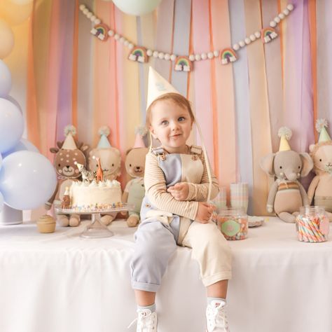 Can’t get enough of how gorgeous @ange.lovess styled little Theo’s rainbow themed birthday party. Our Rainbow Garland added the perfect touch of magic to the birthday table setup 🌈✨🎉 Remember to save this post for some inspo later✨ #kidsbirthday #rainbowbirthday #feltballgarland #kidsroomdecor Birthday Table Setup, Rainbow Themed Birthday Party, Rainbow Garland, Felt Ball Garland, Birthday Table, Themed Birthday Party, Rainbow Birthday, Table Setup, Kids Stuff