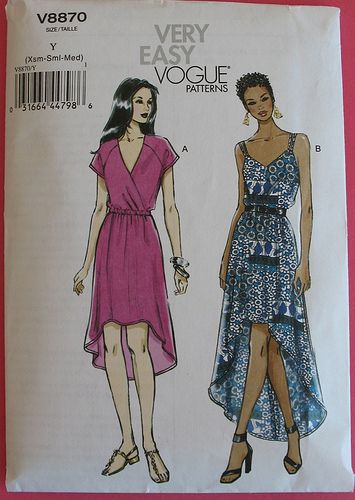 https://www.flickr.com/photos/45801735@N03/8588616728/ Easy Dress Sewing Patterns, Summer Dress Patterns, Vogue Dress, Elastic Waist Dress, Vogue Sewing, Vogue Sewing Patterns, Vogue Pattern, Vogue Patterns, Easy Sewing Patterns