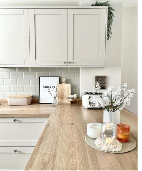 Dove Grey Kitchen Wood Worktop, White Shaker Kitchen Wooden Worktop, Light Wood Worktop Kitchen, Laminate Wood Worktop Kitchen, Beige Kitchen Wooden Worktop, White Kitchen With Wooden Worktop, White Kitchen With Wood Worktop, Cream Kitchen With Wooden Worktop, Grey Kitchen Wood Worktop