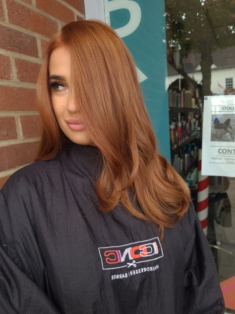 Rich copper brown. Very on trend at the moment. #eveshamhairdressers #eveshamhair #shoplocal #supportsmall #iconicsalons #joicouk #iconichairdressers #iconichairdressing #iconicevesham #redhairidols #copperhair #redhair #longredhair #redhairgoals #bronzehair Balayage, Medium Golden Copper, Copper Hair Brown Eyes, Cooper Blonde, Cooper Brown, Copper Blush, Copper Blonde, Bronze Hair, Skin Undertones