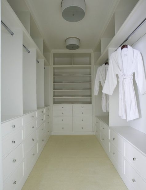 Walk In Closet Small, Small Walk In Closet, Armoire Dressing, Custom Closet Design, Walking Closet, Closet Design Layout, Walk In Closet Design, Open Closet, Closet Layout