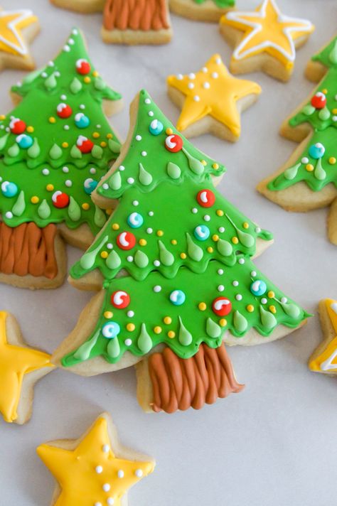 Christmas Cut Out Cookies, Cookies For Decorating, Decorating With Royal Icing, Christmas Cutout Cookies, Gluten Free Sugar Cookies, Cutout Cookies, Christmas Cutouts, Sugar Cookie Royal Icing, Gluten Free Christmas