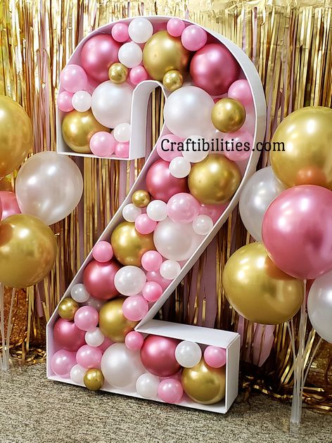 2nd birthday balloon mosaic - Pink & Gold theme - DIY large party decoration idea - How to make tutorial - FREE template Number 2 Filled With Balloons, Numbers Filled With Balloons, Number Filled With Balloons, Diy Large Number Props, Number With Balloons Inside, Balloon Filled Letters, Mosaic Numbers Balloons, Giant Numbers Diy, Number Decorations Birthday