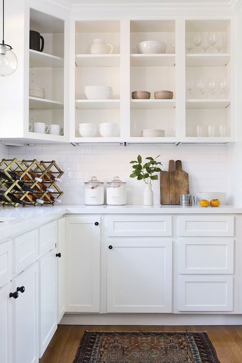 How to Get Organized Room by Room, According to a Professional Organizer via @MyDomaine Remodeling Trends, Open Kitchen Shelves, Top Kitchen, New Kitchen Cabinets, Kitchen Cabinets Makeover, Kitchen Trends, Trendy Kitchen, Cabinets Organization, White Kitchen Cabinets