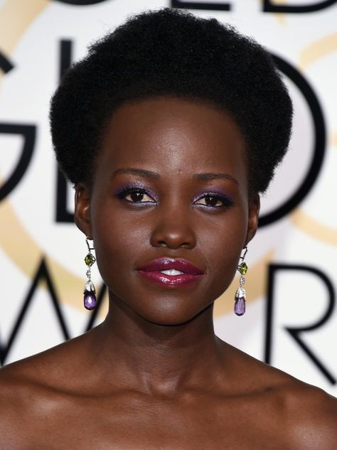 Pin for Later: The Best Shoes, Bags, and Jewels From the 2015 Golden Globes  Lupita Nyong'o finished her look with Chopard jewels. Berry Lipstick, Red Carpet Hair, Celebrity Makeup Looks, Lupita Nyong'o, How To Make Brown, Brown Eyed Girls, Popsugar Beauty, Makeup Tips For Beginners, Gold Eyes