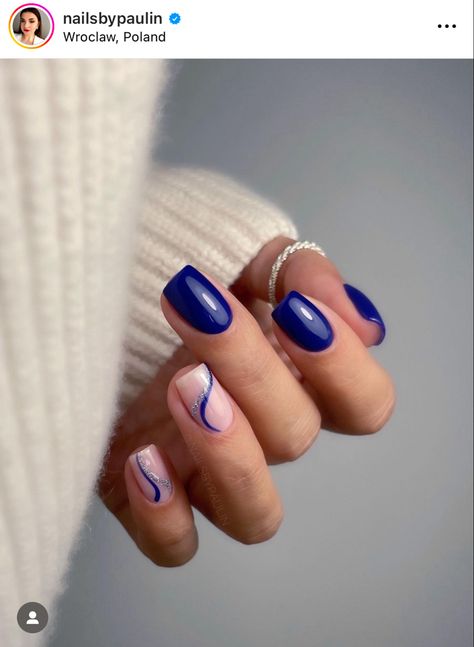 Square Nails Winter Colors, Line Nail Designs, Kutek Disney, Manikur Kuku, Milky Nails, Christmas Gel Nails, Nagel Tips, Smink Inspiration, Lines On Nails