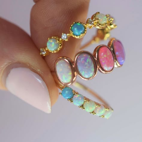 -14kt rose gold vermeil -6x4mm oval cut opal ombre stones, bezel set A striking rose gold band with the perfect opal ombre color way of stones. Hunter Character, Rings With Stones, Dream Wishlist, Bijoux Art Nouveau, Account Management, Ring Inspo, Opal Band, Jewellery Inspiration, Pretty Jewelry