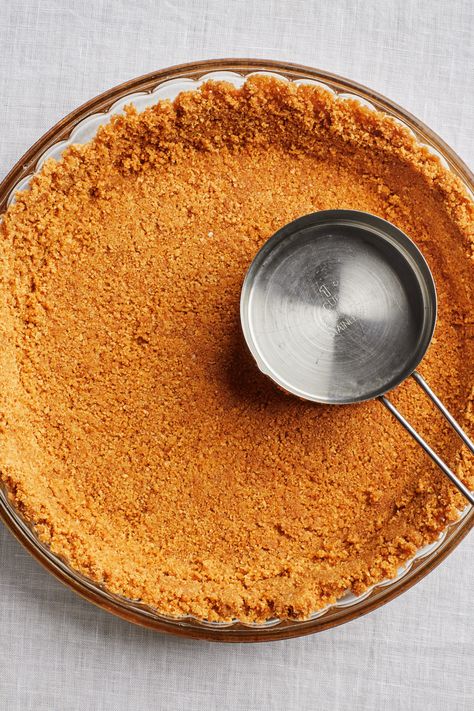 Graham Cracker Pie Crust Recipe, Graham Cracker Crust Pie Recipes, Pie With Condensed Milk, Jar Pies, Graham Cracker Crust Recipe, Mango Pie, Batch Baking, Lemon Icebox Pie, Crumb Crust