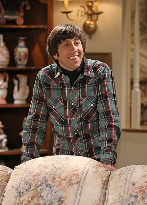 Simon Helberg as Howard Wolowitz. Big Bang Theory Series, Big Bang Theory Memes, Bigbang Theory, Simon Helberg, Howard Wolowitz, Big Ban, The Big Band Theory, Amy Farrah Fowler, Nerdy Guys