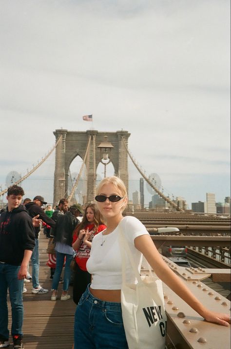 Nyc, NYC, New York, Central Park, Film, Film photo, aesthetic, Kodak film, Brooklyn Bridge, NYC aesthetic, blonde girl Celebs In New York, New York Photo Aesthetic, American Dream Mall Outfit, Summit 1 Nyc, Nyc In Summer Aesthetic, New York May Outfits Nyc, Nyc Asthetics Photos, New York Aesthetic Central Park, New York Outfits Ideas