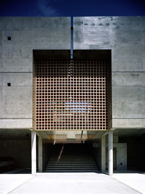 Gallery of Kuhon-ji Buddhist Temple / Furuichi and Associates - 2 Buddhist Architecture, Concrete Houses, Tropical Architecture, Temple Architecture, Religious Architecture, Church Architecture, Buddhist Temple, Visitor Center, Facade Architecture