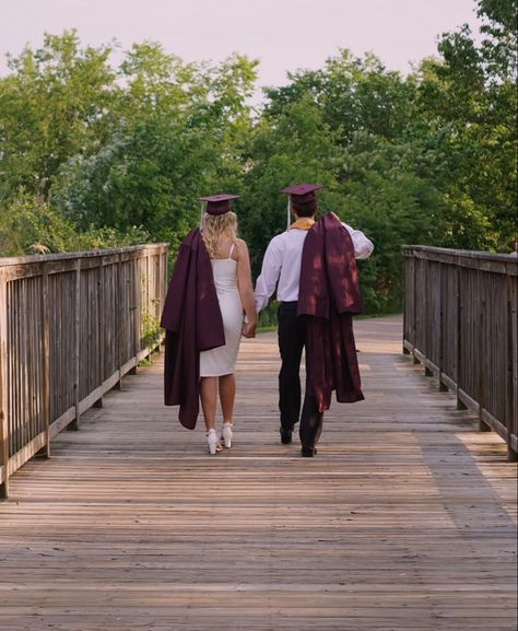 Graduation Pictures With Couples, Graduation Pictures Poses For Couples, Couple High School Graduation Pictures, Cap And Gown Photos Couple, Cute Graduation Pictures With Boyfriend, Couple Poses For Graduation, Graduation Pictures Couple Ideas, Bf And Gf Senior Pictures, Couple Grad Poses